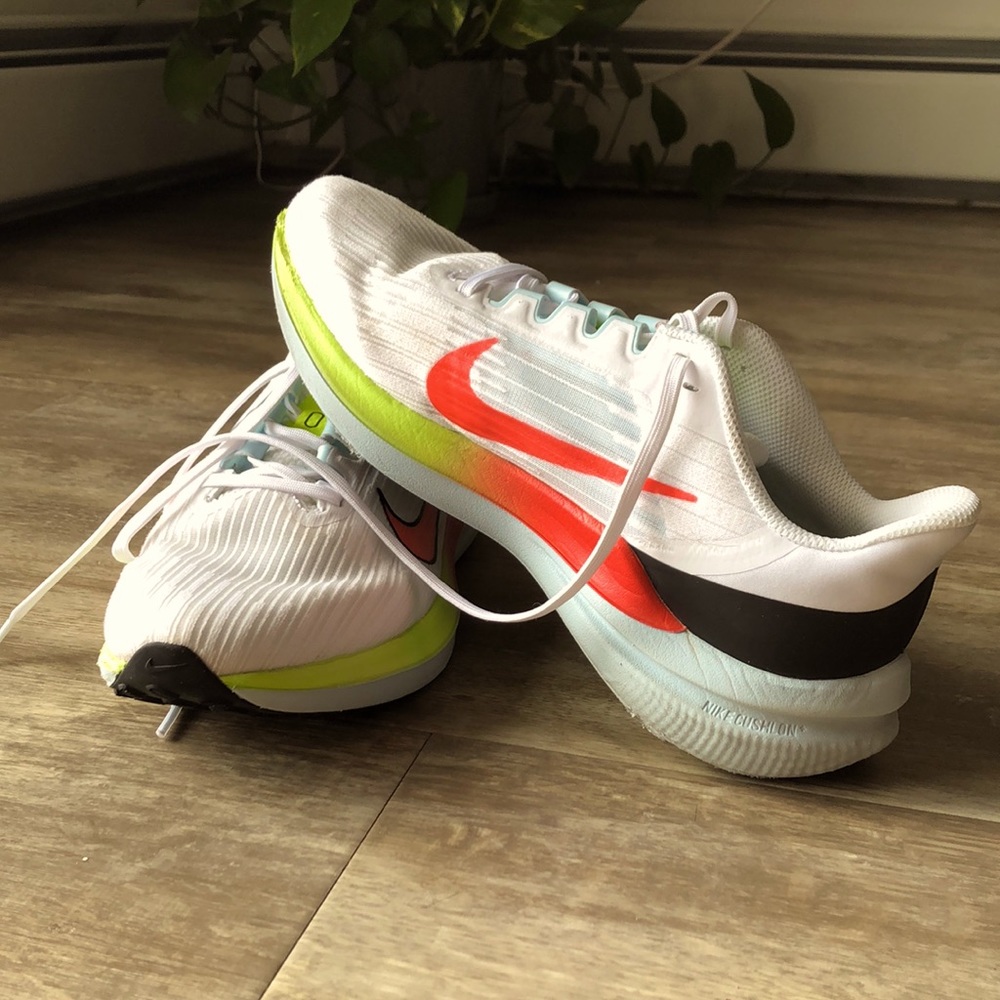 Nike WINFLO shoes